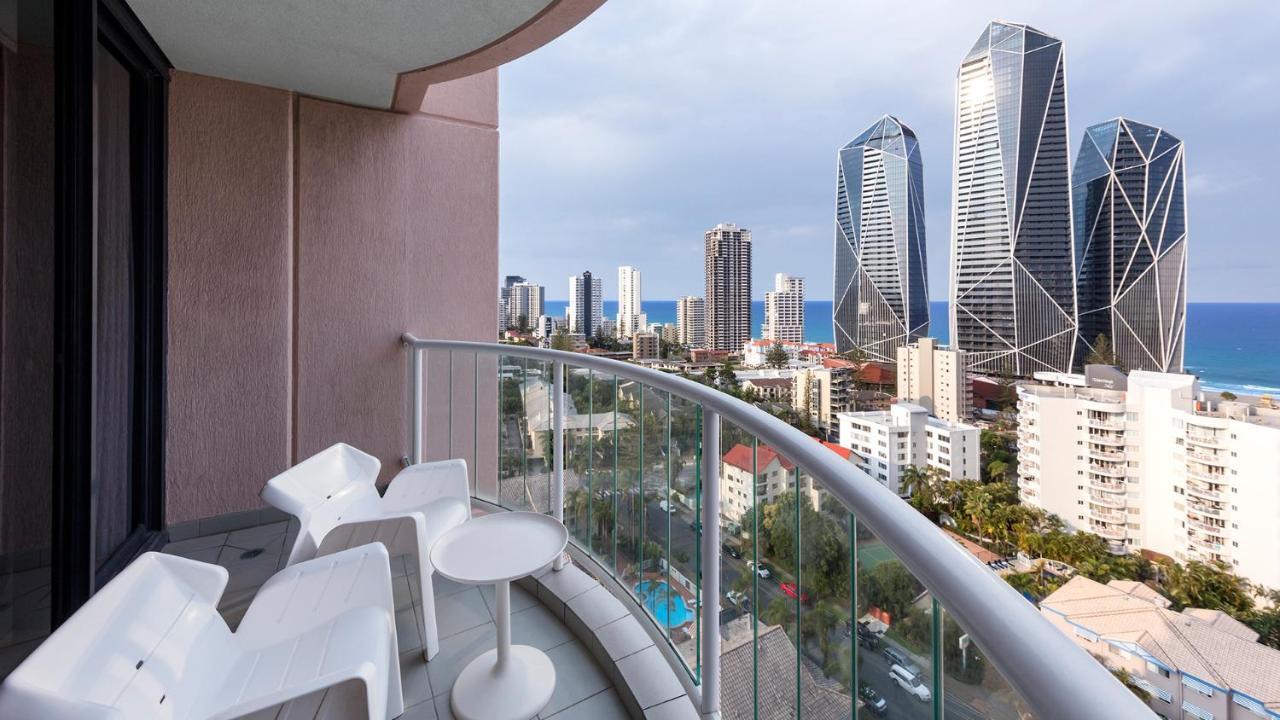 Studio Apartment with Sea View - No Housekeeping